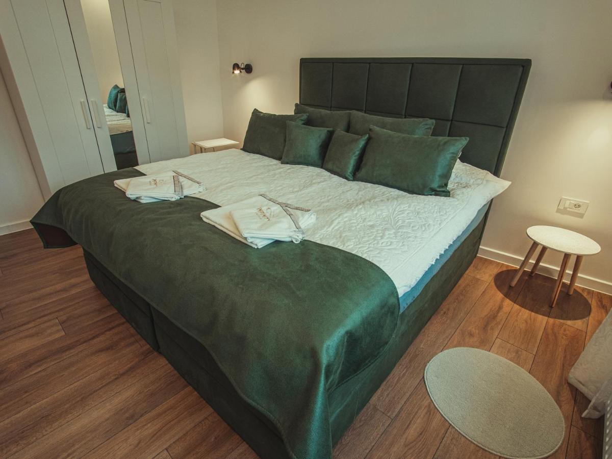 Apartmani Infinity Ösek Dış mekan fotoğraf
